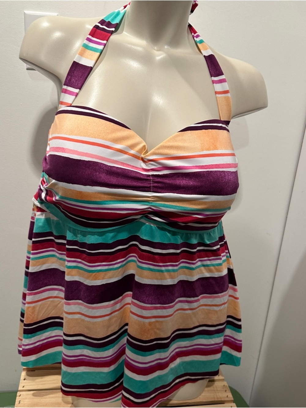 Liz Claiborne Size 22W Women’s Tankini Swimsuit Top - Multi colors